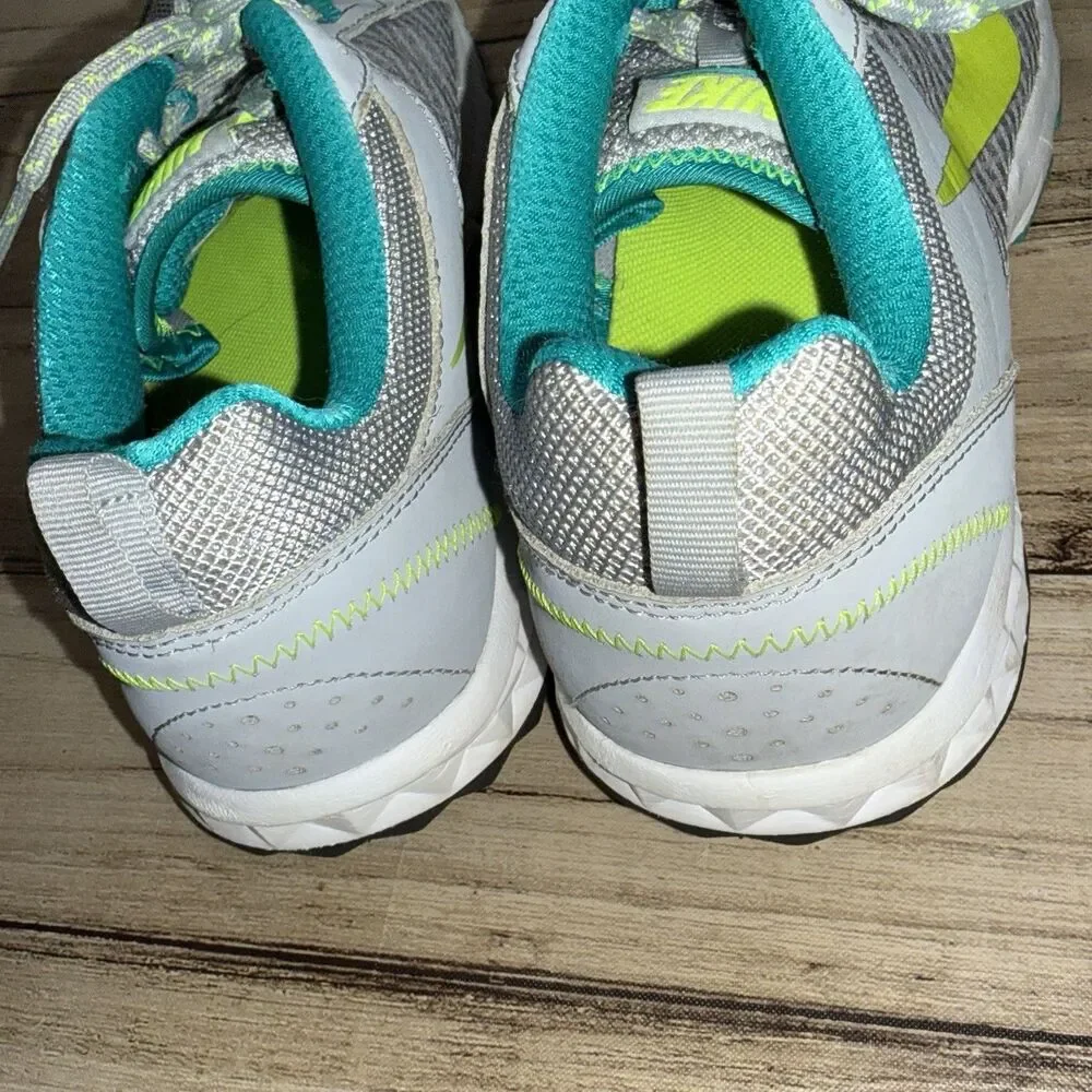 Nike Wild Trail 643074-003 Gray Low Top Lace Up Trail Running Shoes Women's 12